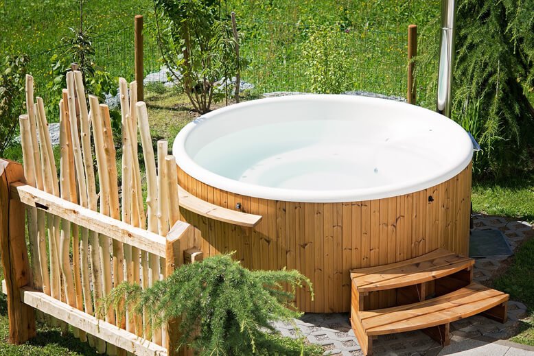 Hot-Tubs | ? 833 Junk Today ?????