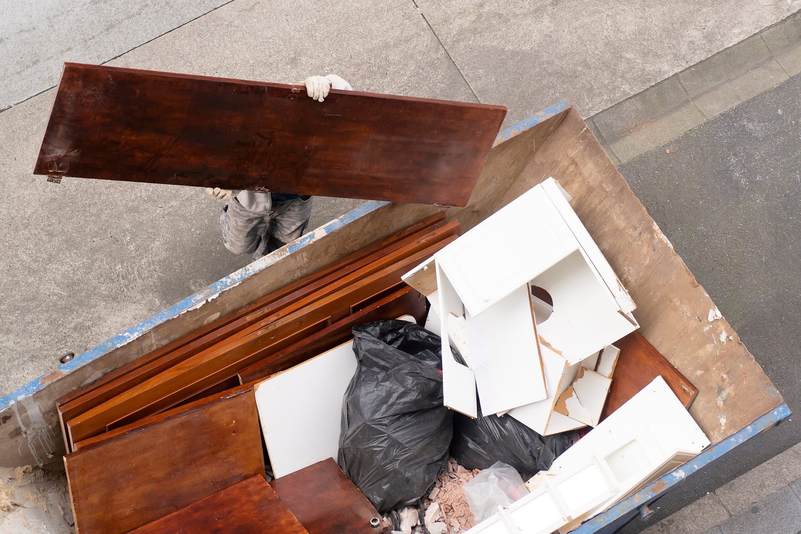 Junk Removal Kensington: Cleanup with 833-Junk-Today